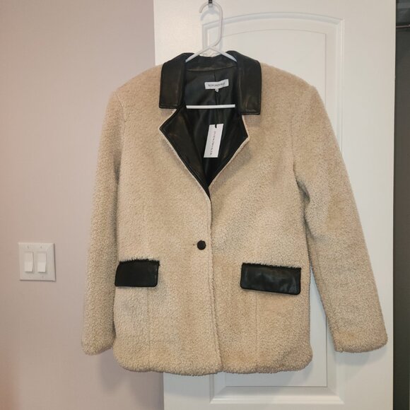 NWT-REVOLVE x WeWoreWhat Faux fur-Faux leather Sherpa Coat Blazer Jacket-Small - Picture 5 of 16